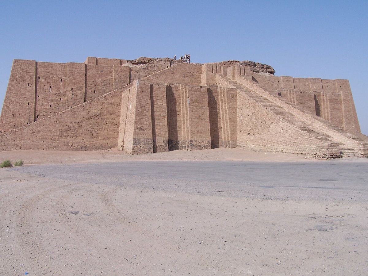 La grande ziggourat d'Ur, en Irak, en briques