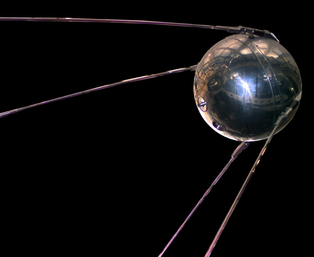 Spoutnik 1, sphère de 58 cm à quatre antennes